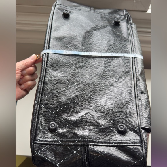 Mary Kay Black and Cream Quilted Laptop Bag - Like NEW1 - Picture 3 of 10